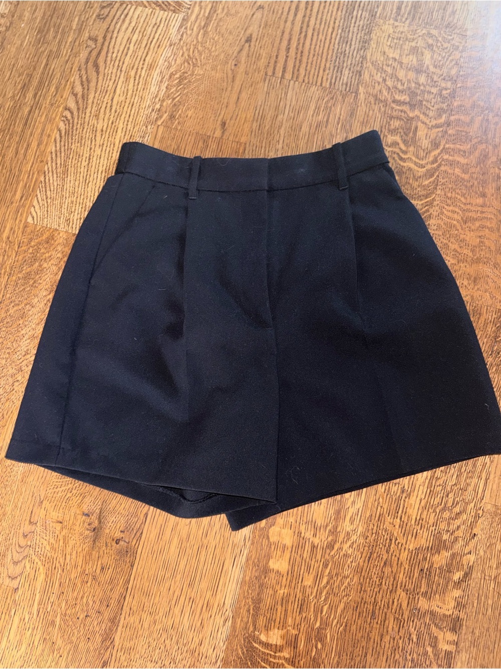 Abercrombie Black High-Waist Women’s Tailored Shorts, size S
